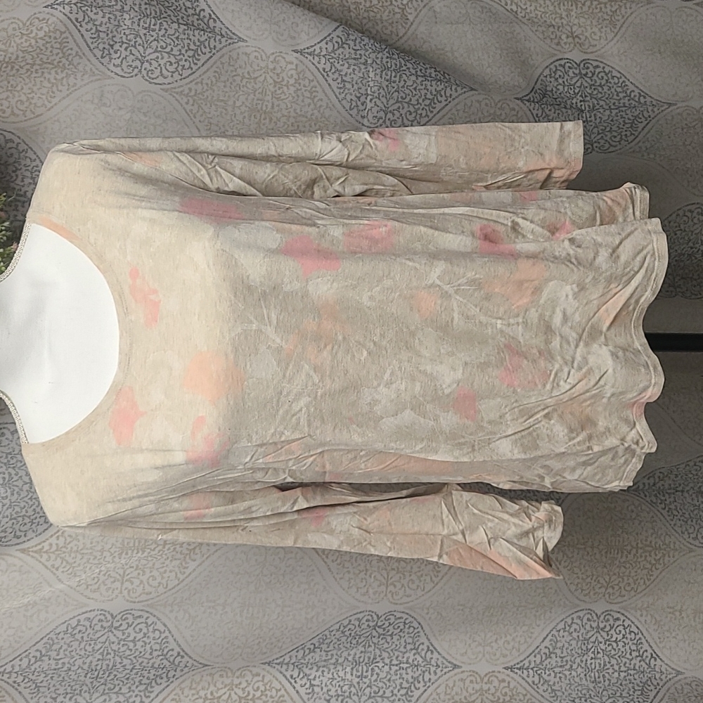 Cute long sleeve shirt